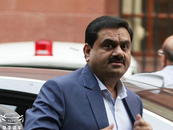 亞洲首富易主，個人財富5742億，他這麼有錢平時坐啥車？