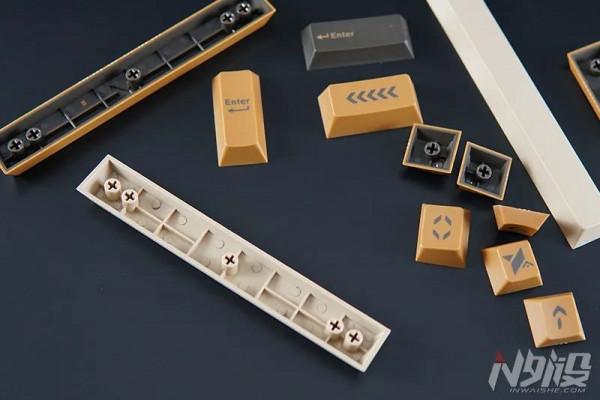 可換配件 手裡鍵Hanzo半藏無線機械鍵盤體驗 可換配件 手裡鍵Hanzo半藏無線機械鍵盤體驗