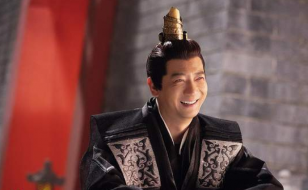 《笨小孩》破5億，易烊千璽演技大讚，6位配角同樣功不可沒