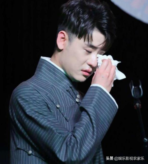 張雲雷銷聲匿跡可能和整頓飯圈文化有關,是無妄之災還是確有其事 張雲雷銷聲匿跡可能和整頓飯圈文化有關,是無妄之災還是確有其事