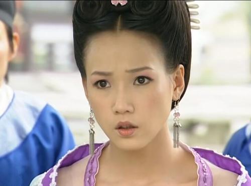 《至尊紅顏》開播18年,用如今的審美,5位美人誰最好看? 《至尊紅顏》開播18年,用如今的審美,5位美人誰最好看?