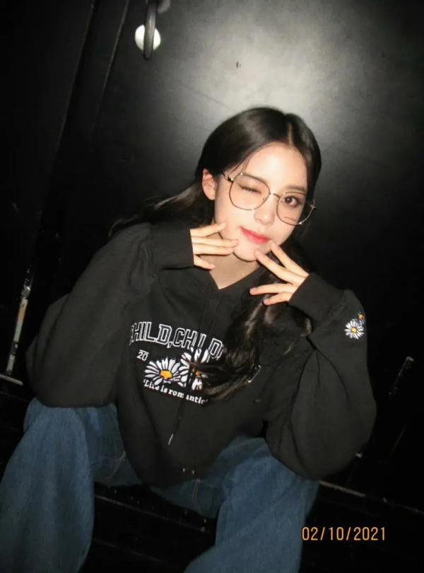 Nabi的富家千金風,終於找到了其中的穿搭精髓 Nabi的富家千金風,終於找到了其中的穿搭精髓