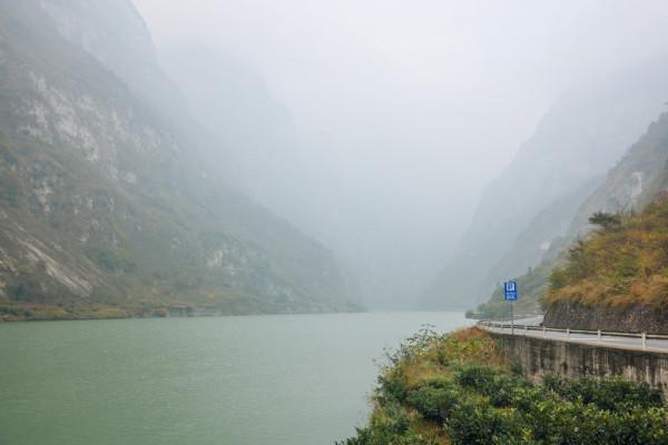 大渡河金口大峽谷，比長江三峽還美的景色，在四川也能看到