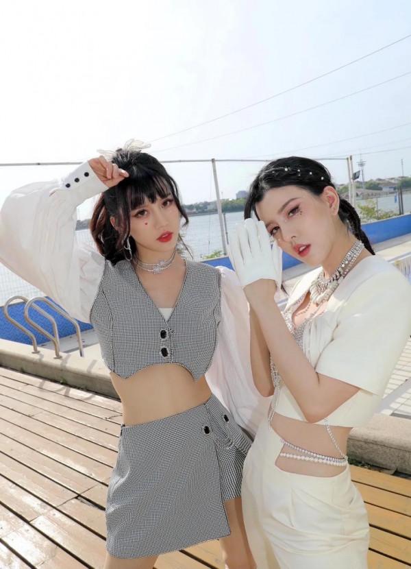 By2高畫質美圖，這顏值和王力宏有緋聞也是搞不懂了