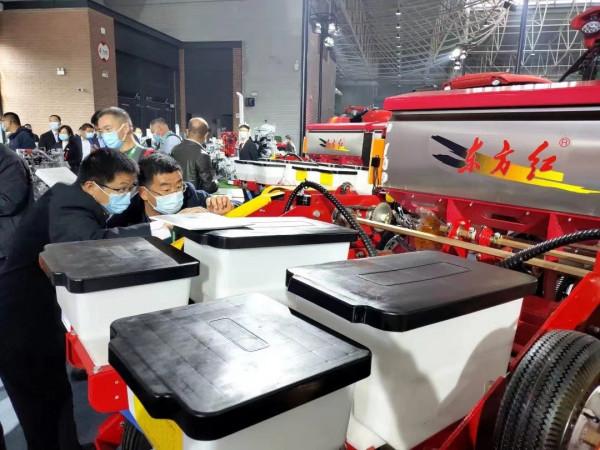 東方紅機具新品來集合,優不優秀看看再說 東方紅機具新品來集合,優不優秀看看再說