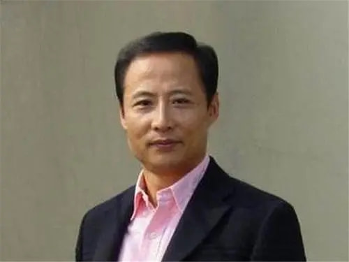 徐崢新片即將來襲，集齊“三個女人一臺戲”，全員“狂飆”上海話