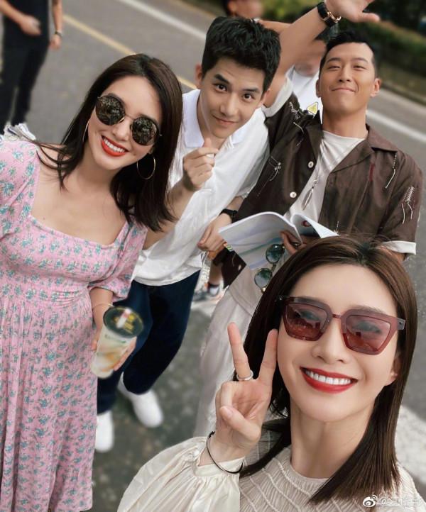 歡樂頌3殺青了！江疏影曬新五美合照，陣容大換血，收視率惹人憂