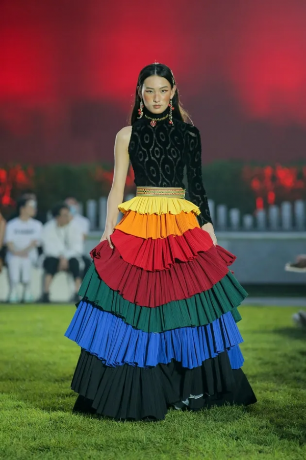 是民族的也是世界的,中國國際時裝週上的文化傳承 是民族的也是世界的,中國國際時裝週上的文化傳承