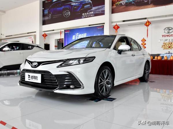 質量好，配置升級價格實惠又省油的合資B級車，帶你看豐田凱美瑞