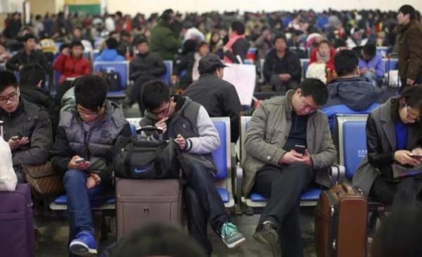 你會在坐火車的時候看書嗎
