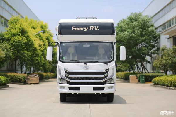 48V能源供給/大空間/水電的房車 法美瑞海角7號後廚房版頗具實力 48V能源供給/大空間/水電的房車 法美瑞海角7號後廚房版頗具實力