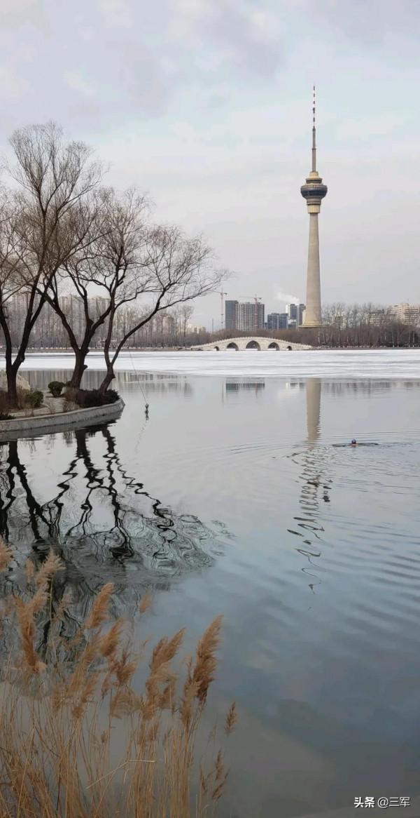 玉淵潭是個好地方：冬看雪春賞櫻夏親水秋觀葉