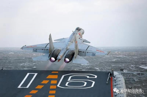 七彩航母 圖說“遼寧”艦