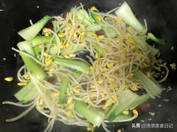 冬天就饞這菜，4種食材煮一鍋，麻辣鮮香，香辣開胃，太過癮了