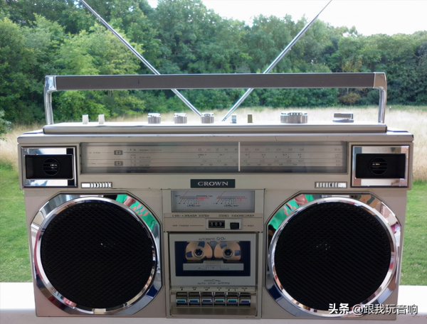 日本皇冠Crown公司在80年代推出了CSC-945L 高保真立體聲音響