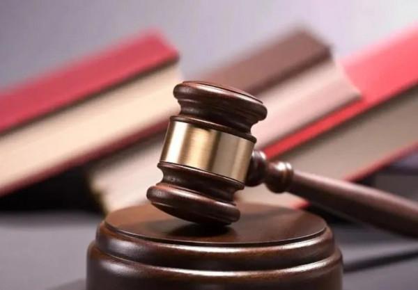 2002年，日本19歲女孩半夜兼職回家路上慘死，警方半年後鎖定真兇