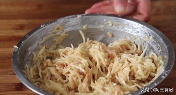 糯米里加1根蘿蔔,這樣做實在太香了,出鍋全家搶著吃,真解饞 糯米里加1根蘿蔔,這樣做實在太香了,出鍋全家搶著吃,真解饞