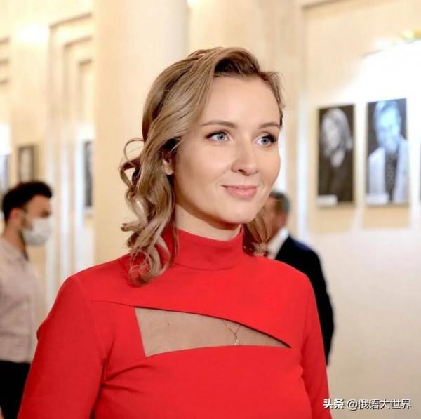 撫養22個孩子,開創助殘新路徑,80後媽媽的傳奇人生讓普京也歎服 撫養22個孩子,開創助殘新路徑,80後媽媽的傳奇人生讓普京也歎服