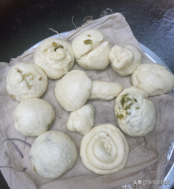 花了20萬娶的江西媳婦,今天給我做了一籠包子,還真是個人才 花了20萬娶的江西媳婦,今天給我做了一籠包子,還真是個人才