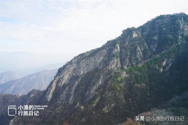 西安秦嶺深山裡的寺廟，只有兩間大殿、一個僧人，美得讓人想隱居