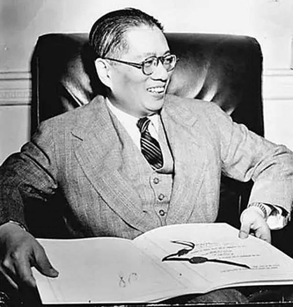 宋子文小13歲妻子，年輕時貌美如花，跟隨宋逃到美國後結局如何？