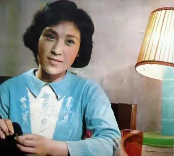 演員巍子：離異後淨身出戶，與兒子冷戰15年，在外從不提父子關係