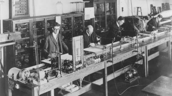 萬尼瓦爾•布什與美國的競爭力躍升