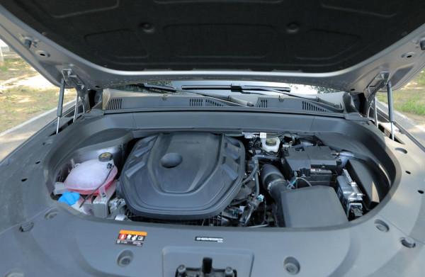 設計質感超30萬級,實現四屏聯動,吉利星越L搶先試駕 設計質感超30萬級,實現四屏聯動,吉利星越L搶先試駕