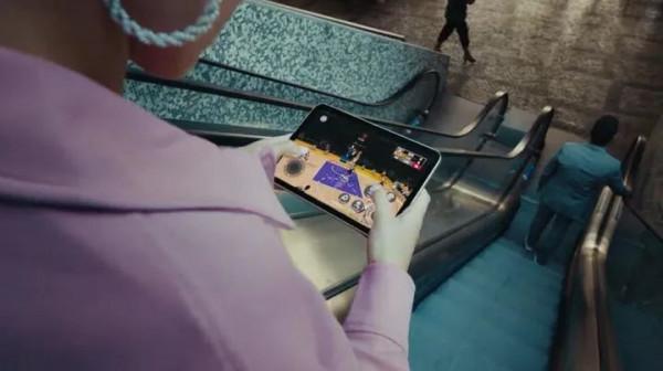 國外論壇一篇文章火了！網友強烈建議蘋果推出一款8.3寸的iPhone