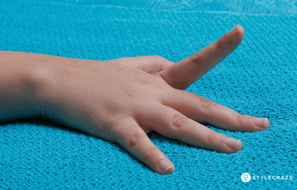 五十多歲的女性們，您有晨起手指僵硬、疼痛，甚至變形的現象嗎？