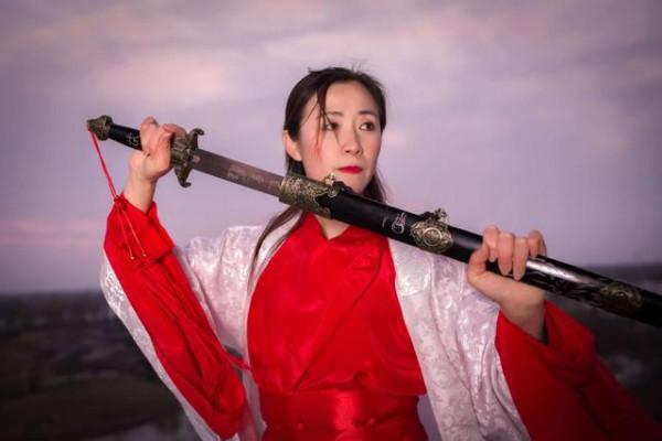 現代的刀劍拿到古代，在兵器榜上有排名嗎？大概位於什麼水平？