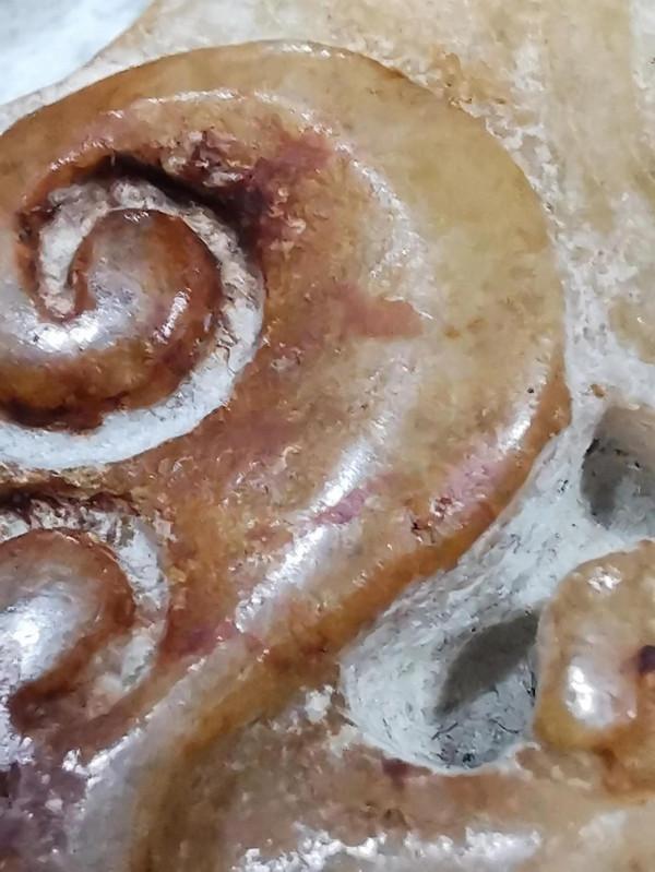 非常漂亮高古紅沁知了皮殼所表現的無法可仿本質特徵，跟仿品比較