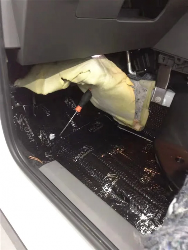 汕頭貓王新捷達音響改裝先鋒兩分頻,雙升級帶來全新聽音體驗 汕頭貓王新捷達音響改裝先鋒兩分頻,雙升級帶來全新聽音體驗