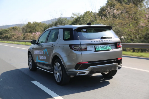 掛綠牌還能這麼野的，也只有它了