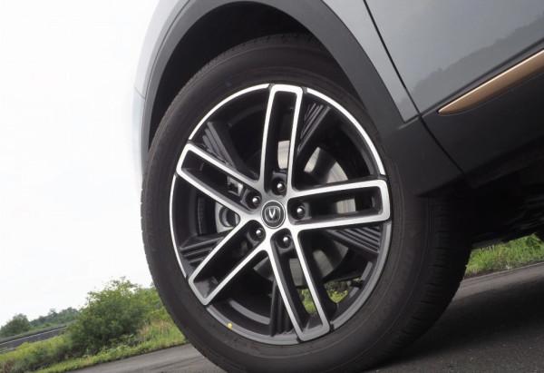 看得見更摸得著的提升,場地試第二代CS55PLUS 看得見更摸得著的提升,場地試第二代CS55PLUS