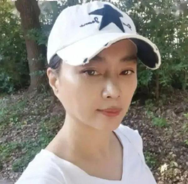 中國8大美人今昔顏值對比，有人整容顏垮，有人優雅老去，差距大