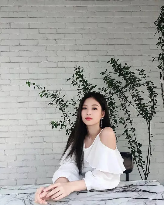 “人間香奈兒”金珍妮：富三代出身的她，卻是最強的“帶貨達人”