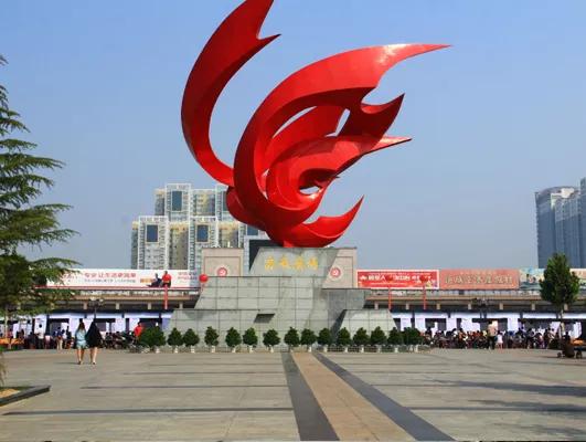 兩個聞喜籍億萬富豪，同樣的資不抵債，李兆會逃亡，趙恩龍跳樓