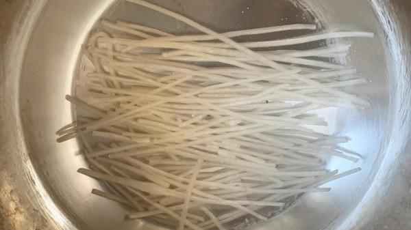 久坐易胖、便秘多吃&OpenCurlyDoubleQuote;平民菜&rdquo;，低熱量、高纖維，亂燉營養敞開吃