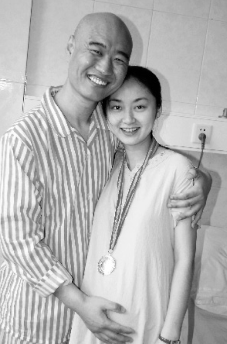 歌手叢飛捐光300萬，得病卻無人問津，愛女成孤兒如今怎麼樣？