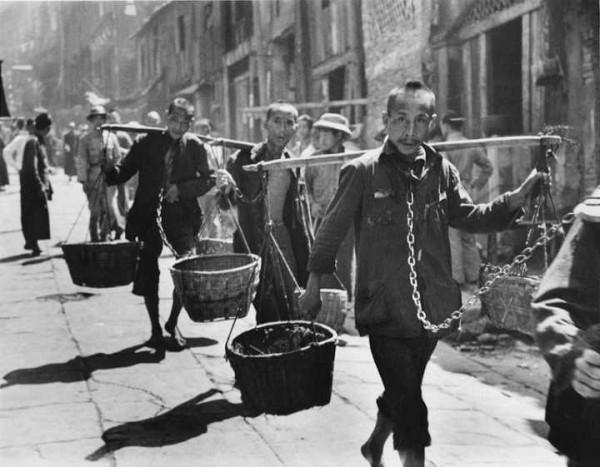 四川老兵回鄉隱居，30多年後兒子指著報紙道：爹，上面在找你