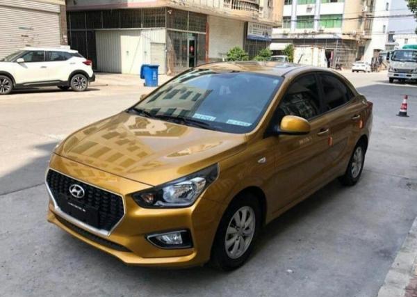 試駕現代瑞納，適合年輕人，動力不強油耗經濟！