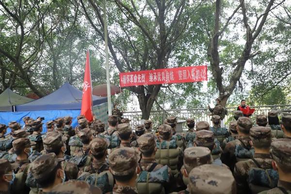 寒冬行軍,新兵首次經歷硝煙戰火 寒冬行軍,新兵首次經歷硝煙戰火