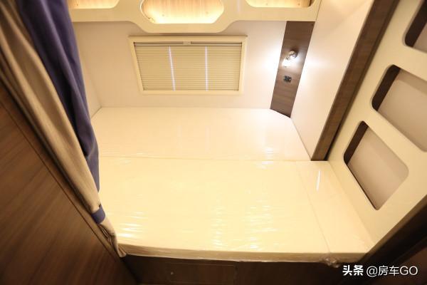 國六3.0T+8AT！C本可開超大空間房車，實拍亞特尊領ST