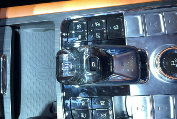 坦克500身材魁梧內心細膩，搭載3.0T V6發動機，你會為它買單嗎