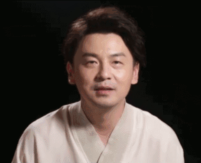 雷佳音：14歲因早戀輟學，與妻子裸婚，如何變成一線明星？