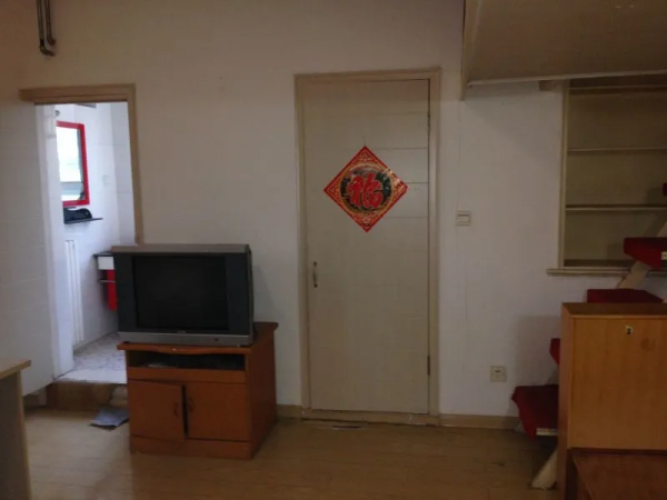 40㎡老破小學區房改造,不僅擠出兩間臥室,還有一面書架牆 40㎡老破小學區房改造,不僅擠出兩間臥室,還有一面書架牆