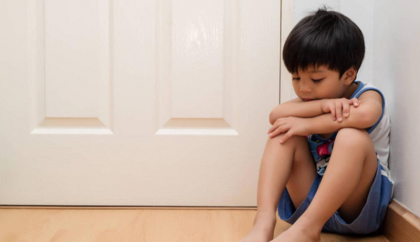 吃一次等於吃9個塑膠袋，很多家長喜歡喂，醫生：真是瞎胡鬧