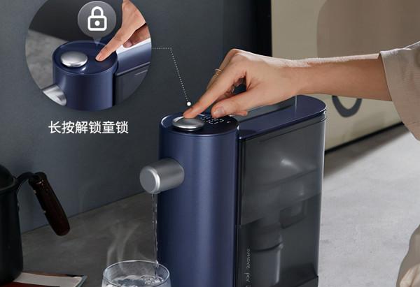 義大利進口高顏值飲水機,3秒速熱還能過濾,除菌率高達99.999% 義大利進口高顏值飲水機,3秒速熱還能過濾,除菌率高達99.999%