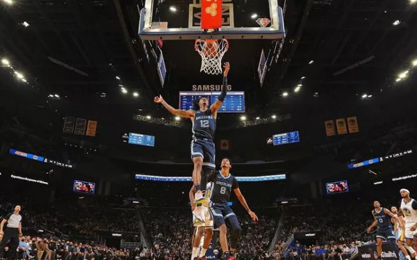 狂言君：勇士愣是把自個兒浪沒了